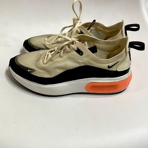 NIKE WOMEN'S NIKE AIR MAX DIA SE PALE IVORY BLACK SUMMIT WHITE  sz 7.5🔥🔥🔥